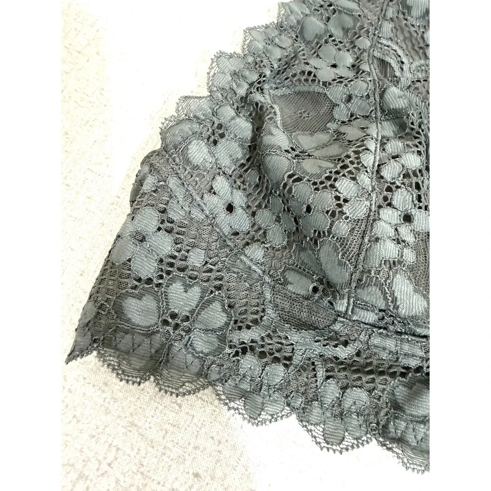 Free People Intimately Free Women's Size Medium Gray Lace Halter Bralette